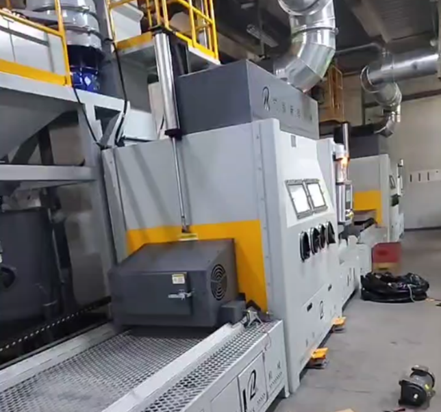 宿州抛丸机 vs 喷砂机：工业清理该怎么选？