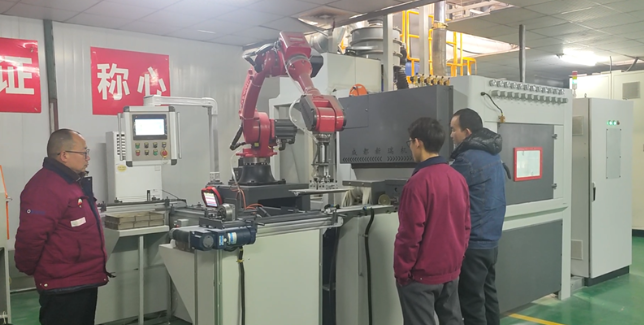 宿州自动喷砂机选型要点，看完少走弯路。